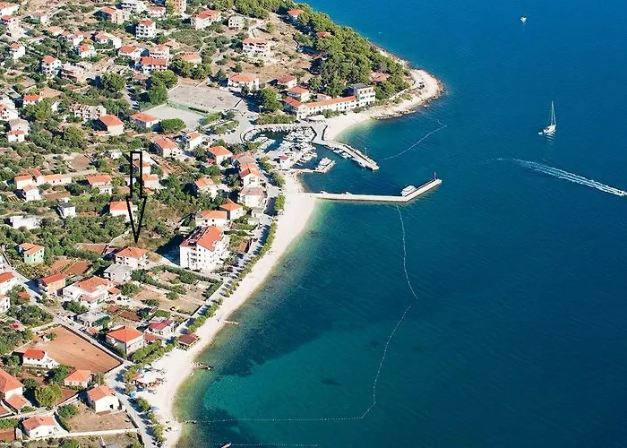 アパート Capitano スラティネ